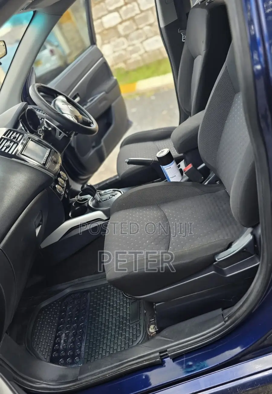 Mitsubishi RVR 2.0 2011 Blue