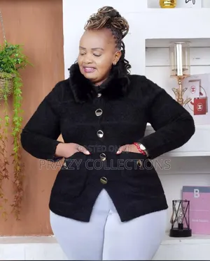 Luxury Warmth, Timeless Style Blend Coat - Soft Fur Collar