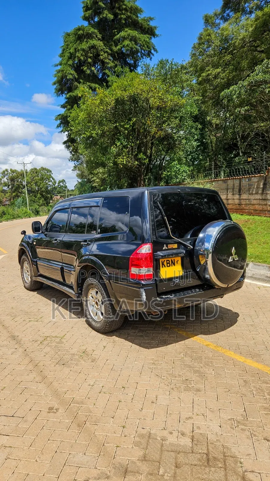 Mitsubishi Pajero 2004 Black
