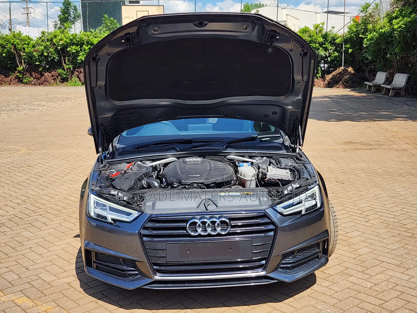 Audi A4 2.0T ultra Premium FWD 2018 Gray