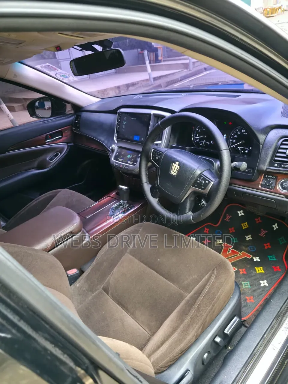 Toyota Crown 2015 White