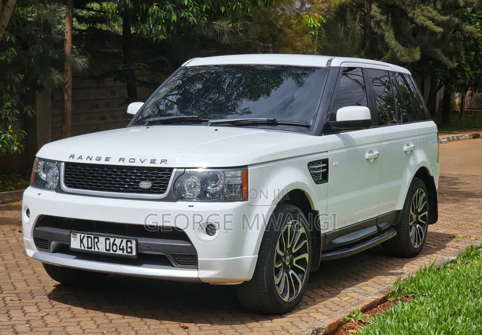 Land Rover Range Rover Sport 2012 White