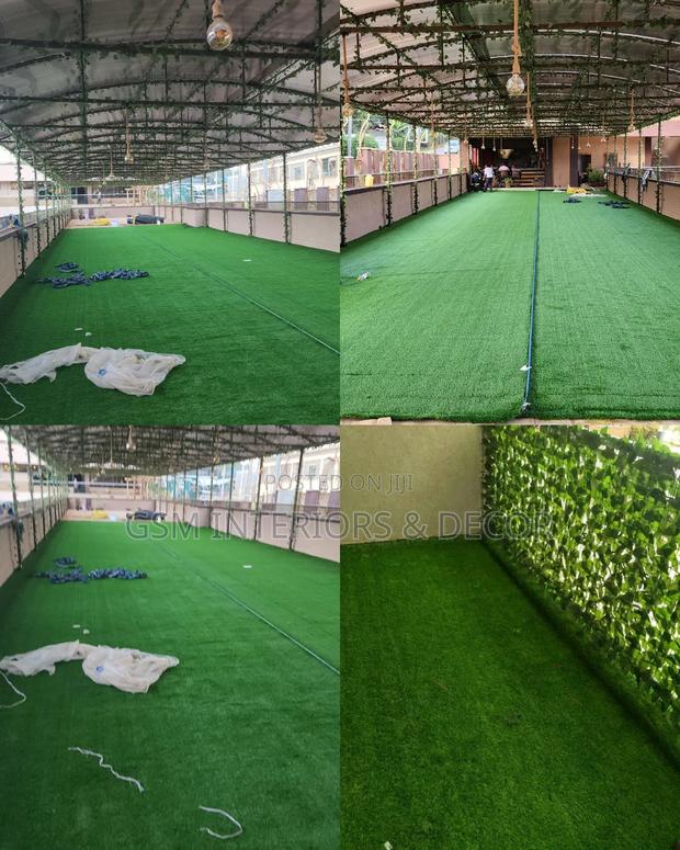 Artificial Green Grass Carpets For Social Halls Flooring