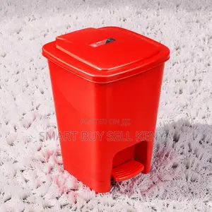 Modern Style 30 Litres Hard Plastic Step Pedal Waste Garbage Dust Bin