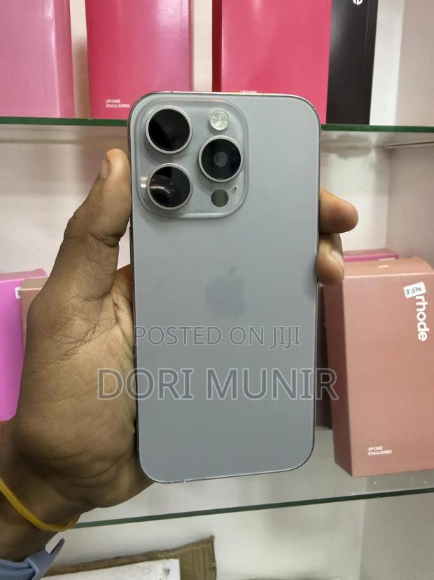 Apple iPhone 15 Pro 128 GB Silver - thumbnail 2