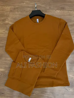 Long Sleeved Round Neck Plain