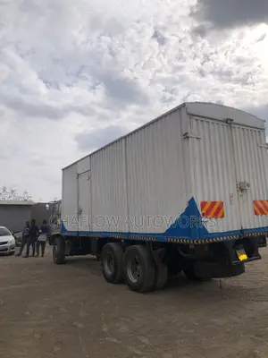 Isuzu FVZ 2014 Grey