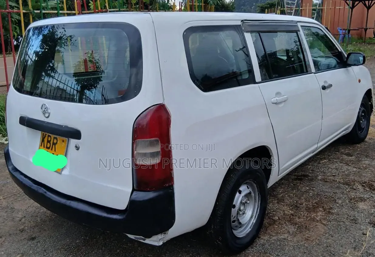Toyota Probox 2005 White