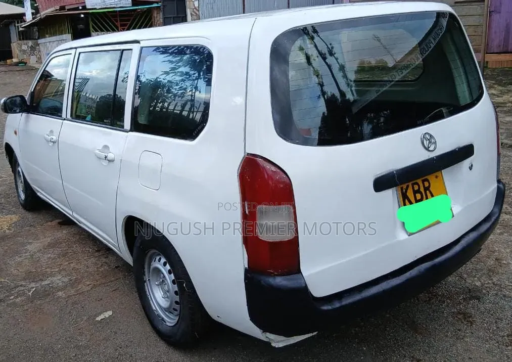 Toyota Probox 2005 White