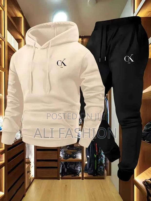 Calvin Klein Tracksuit - thumbnail 2