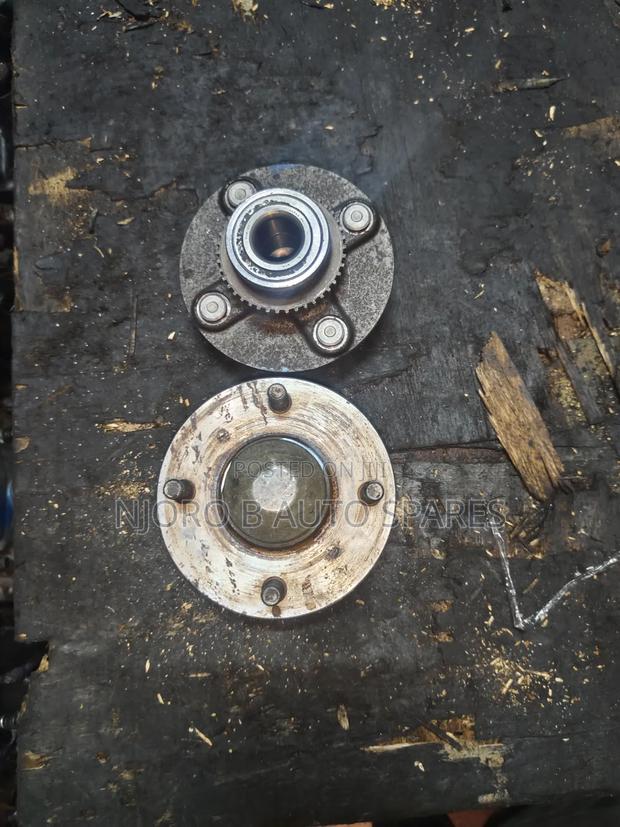 Nissan B15 Hub