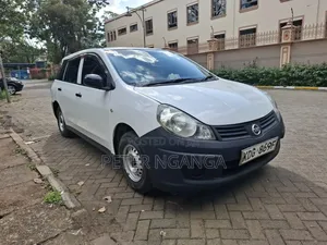 Nissan Advan 2014 White