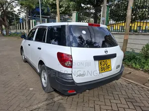 Nissan Advan 2014 White