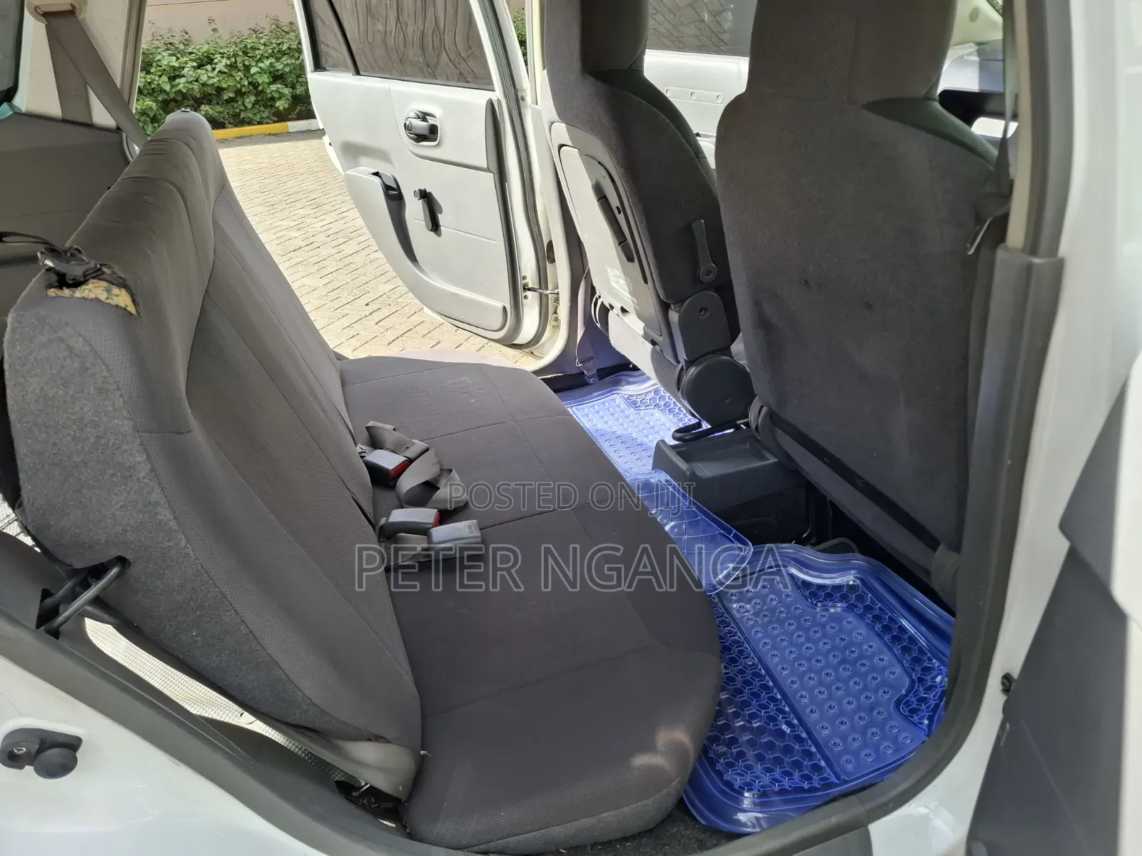 Nissan Advan 2014 White