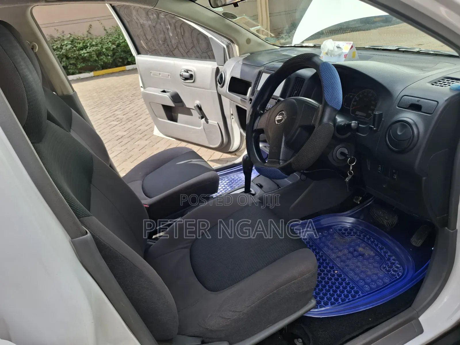 Nissan Advan 2014 White