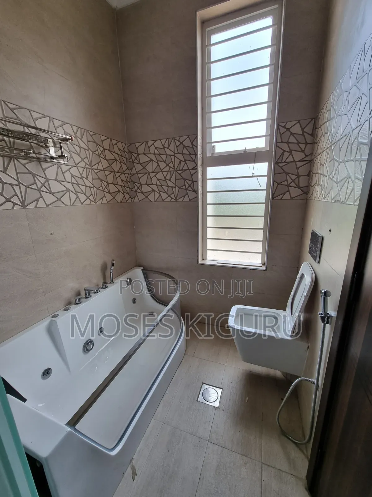 4bdrm Maisonette in Mugutha Estate, Kimbo for sale