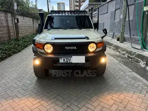 Toyota FJ Cruiser 2017 Beige