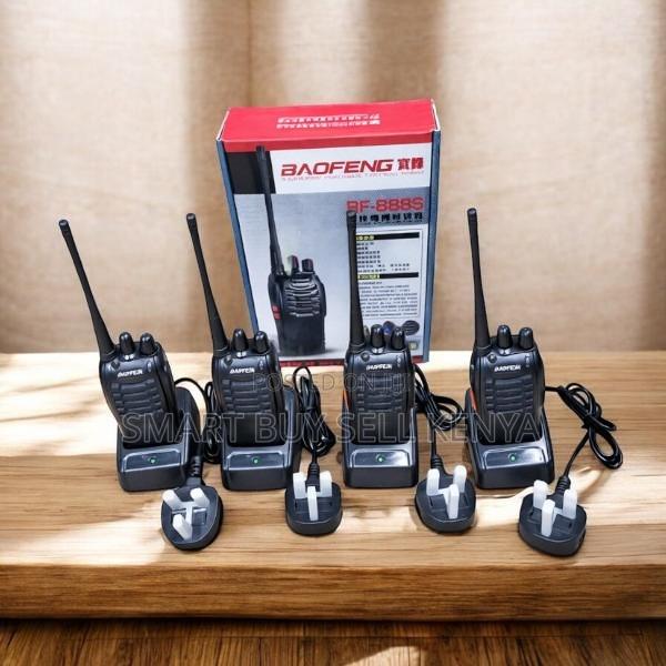 Baofeng Bf-888s Radio Calls Wide Coverage 16 Channels Walkie Talkie
