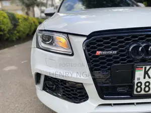 Audi Q3 2013 Pearl