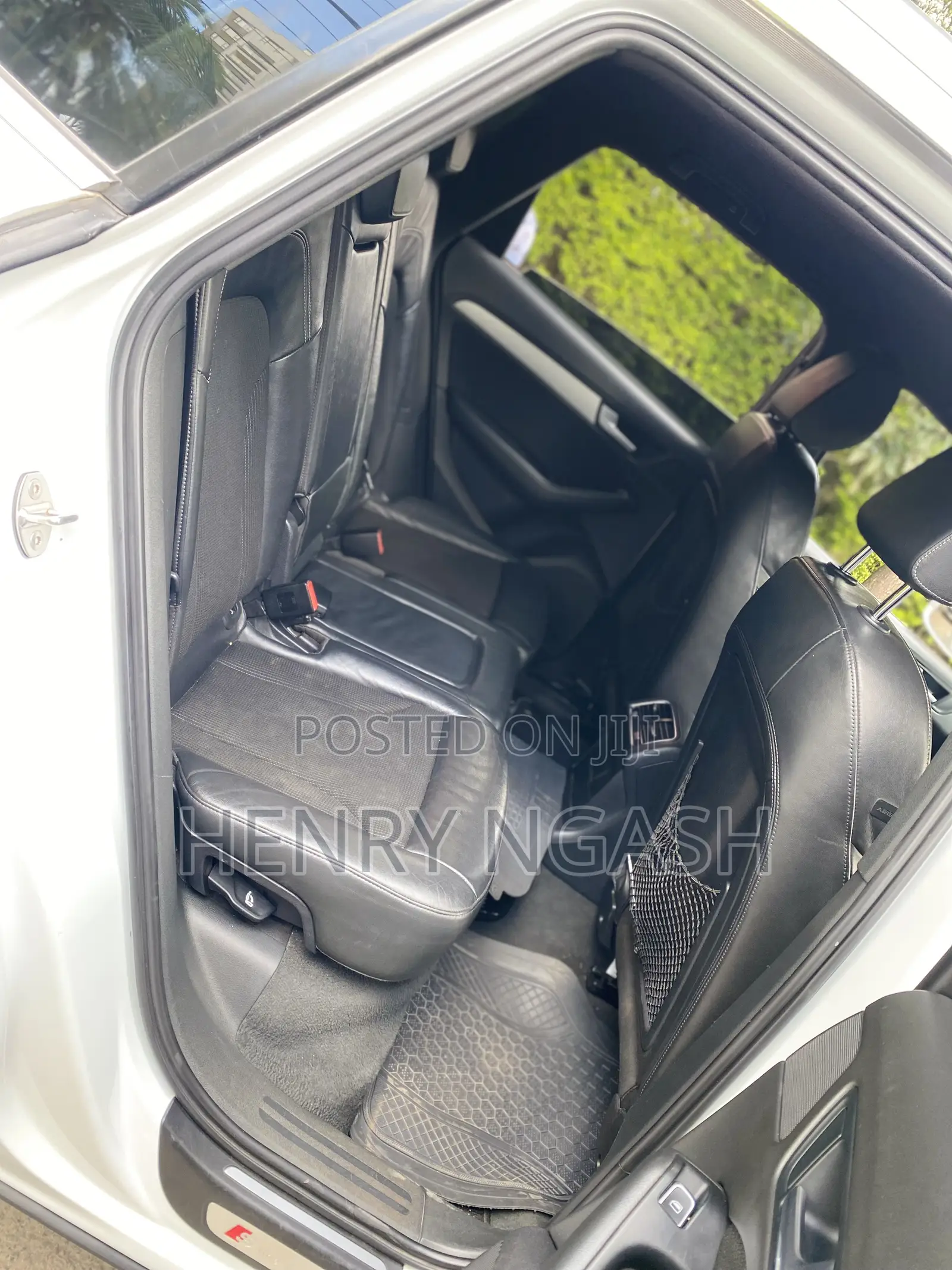Audi Q3 2013 Pearl