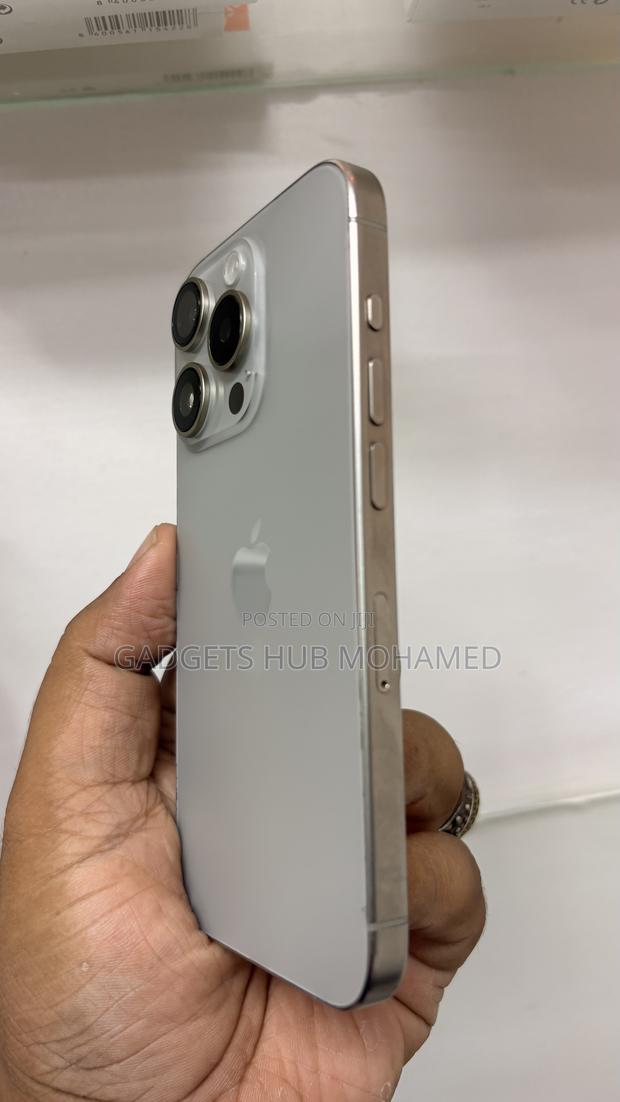 Apple iPhone 15 Pro 256 GB - thumbnail 3