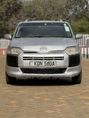 Toyota Succeed SV Premium 2016 Silver