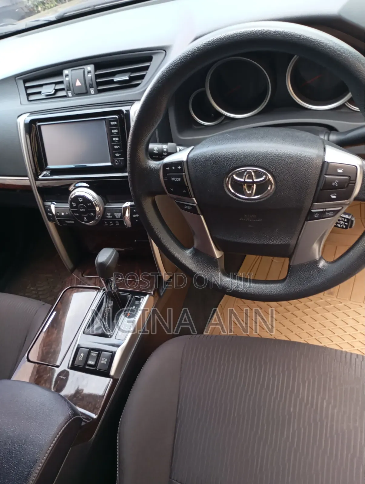Toyota Premio 2018 Black