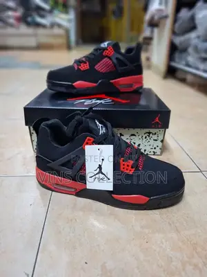 Jordan 4 Sneakers