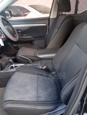 Mitsubishi Outlander 2015 Black
