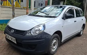 Nissan Advan 2014 White