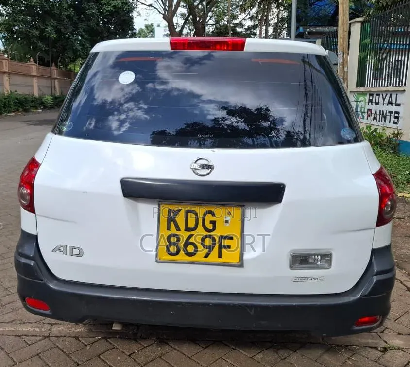 Nissan Advan 2014 White