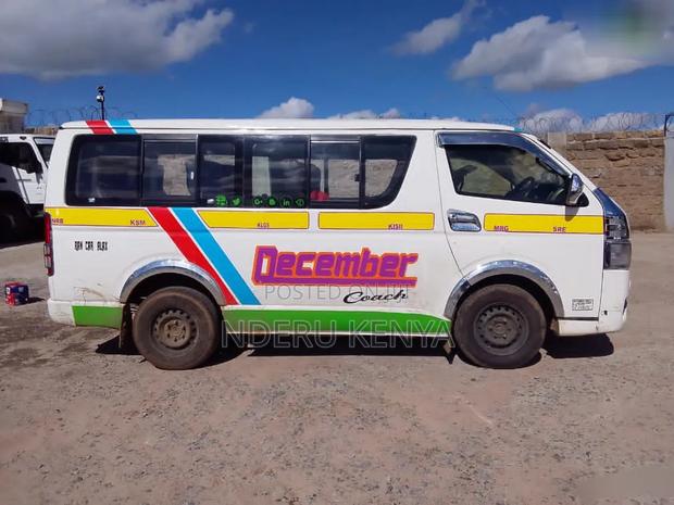 Toyota HiAce 2014 White - thumbnail 5