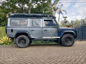 Land Rover Defender Base 4x4 1993 Gray