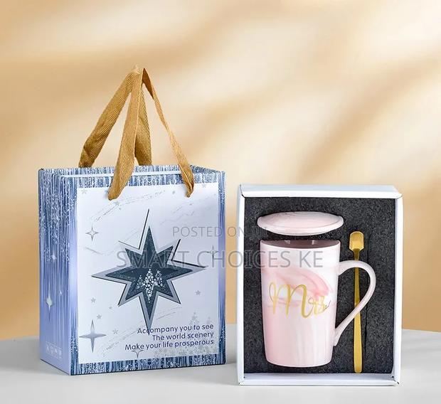 Luxurious Cup Set With Gift Box - main view