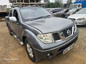 Nissan Navara 2.5 dCi Automatic 2011 Silver