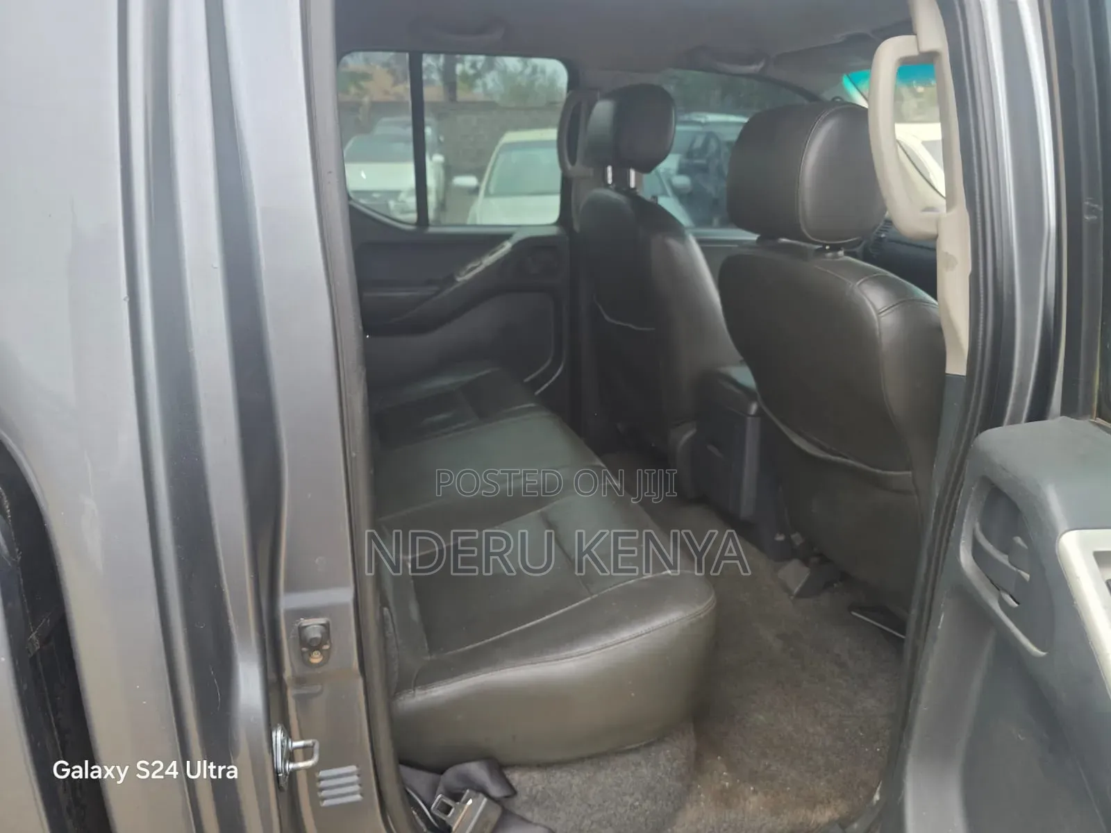 Nissan Navara 2.5 dCi Automatic 2011 Silver