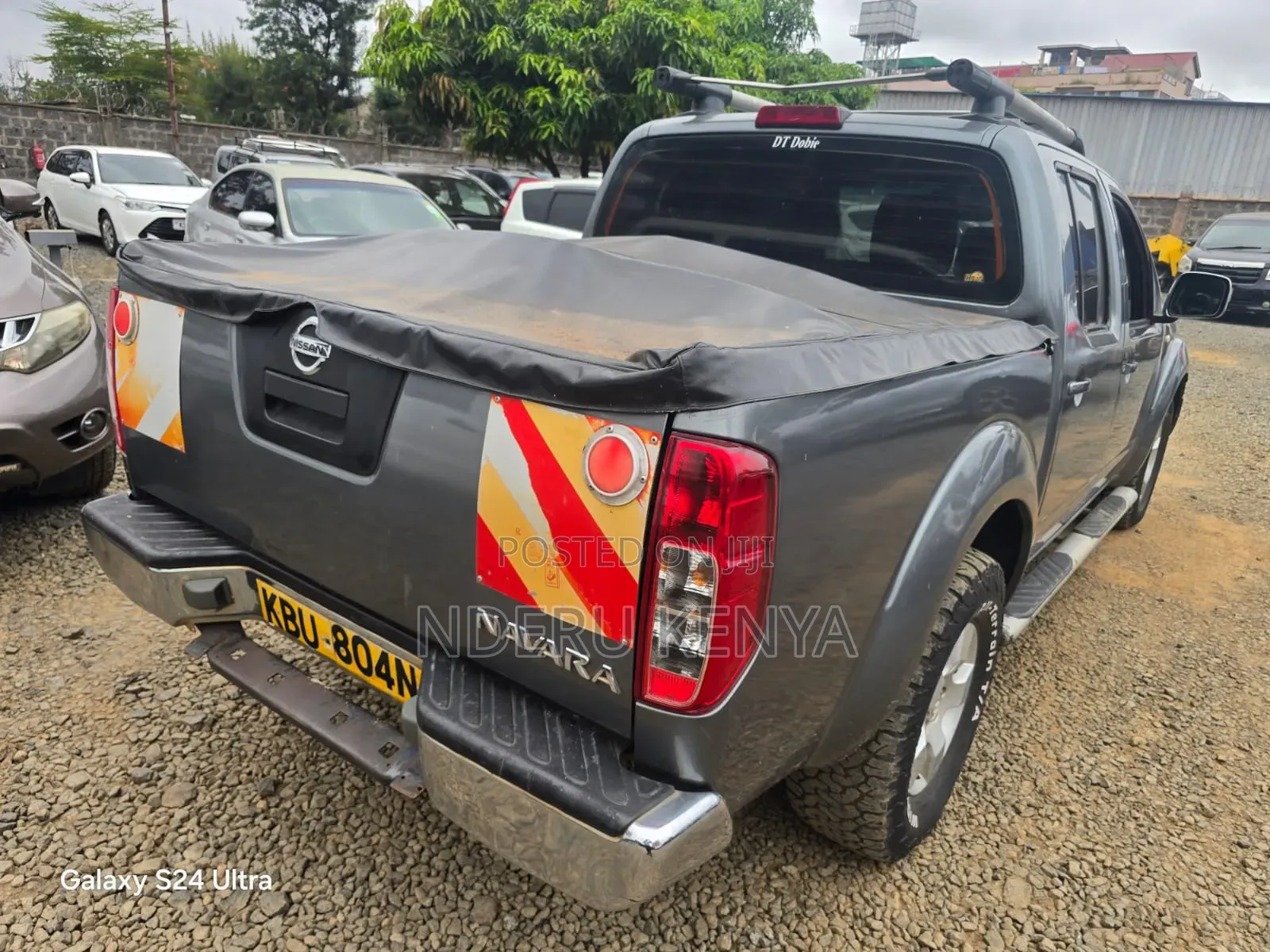Nissan Navara 2.5 dCi Automatic 2011 Silver