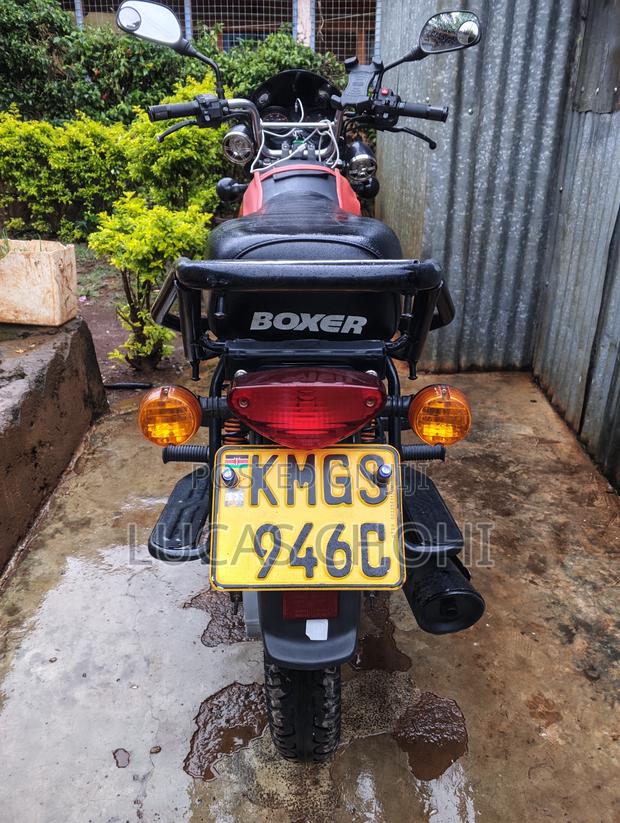 Bajaj Boxer 125 2025 Red