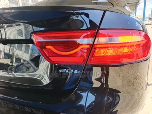 Jaguar XE 25t Premium AWD 2018 Black