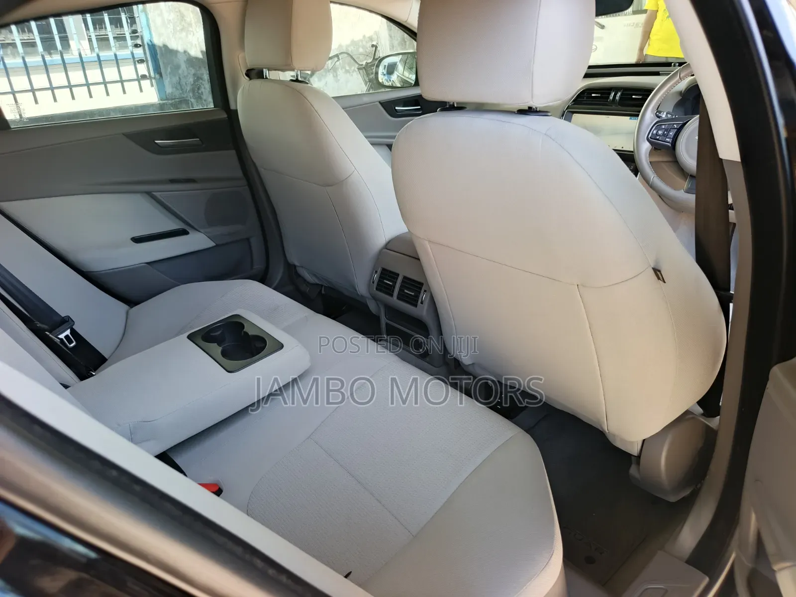 Jaguar XE 25t Premium AWD 2018 Black