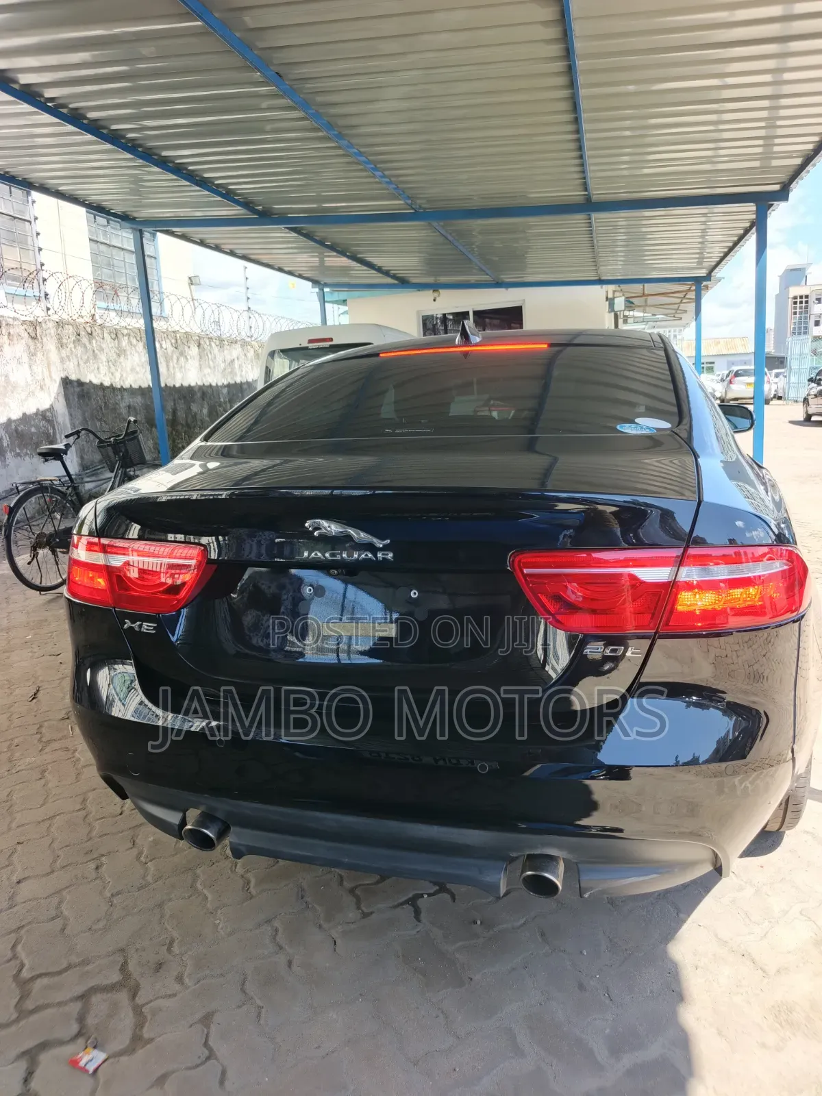 Jaguar XE 25t Premium AWD 2018 Black