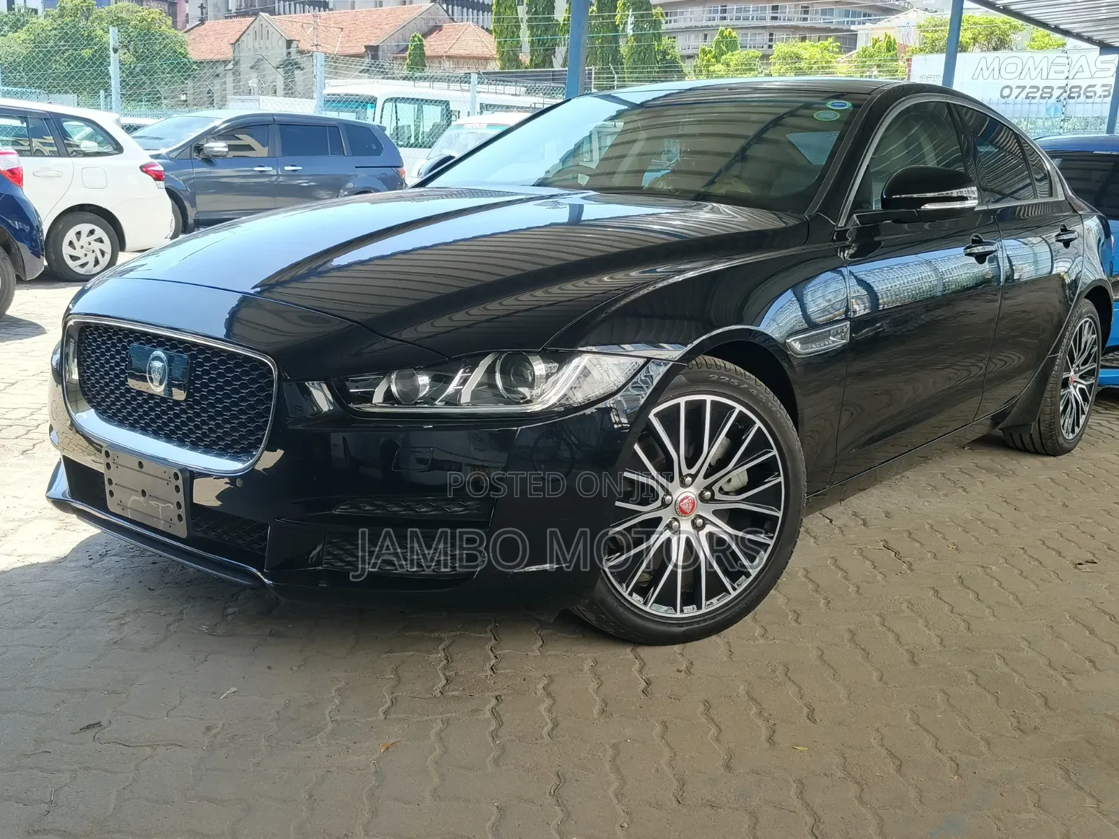 Jaguar XE 25t Premium AWD 2018 Black