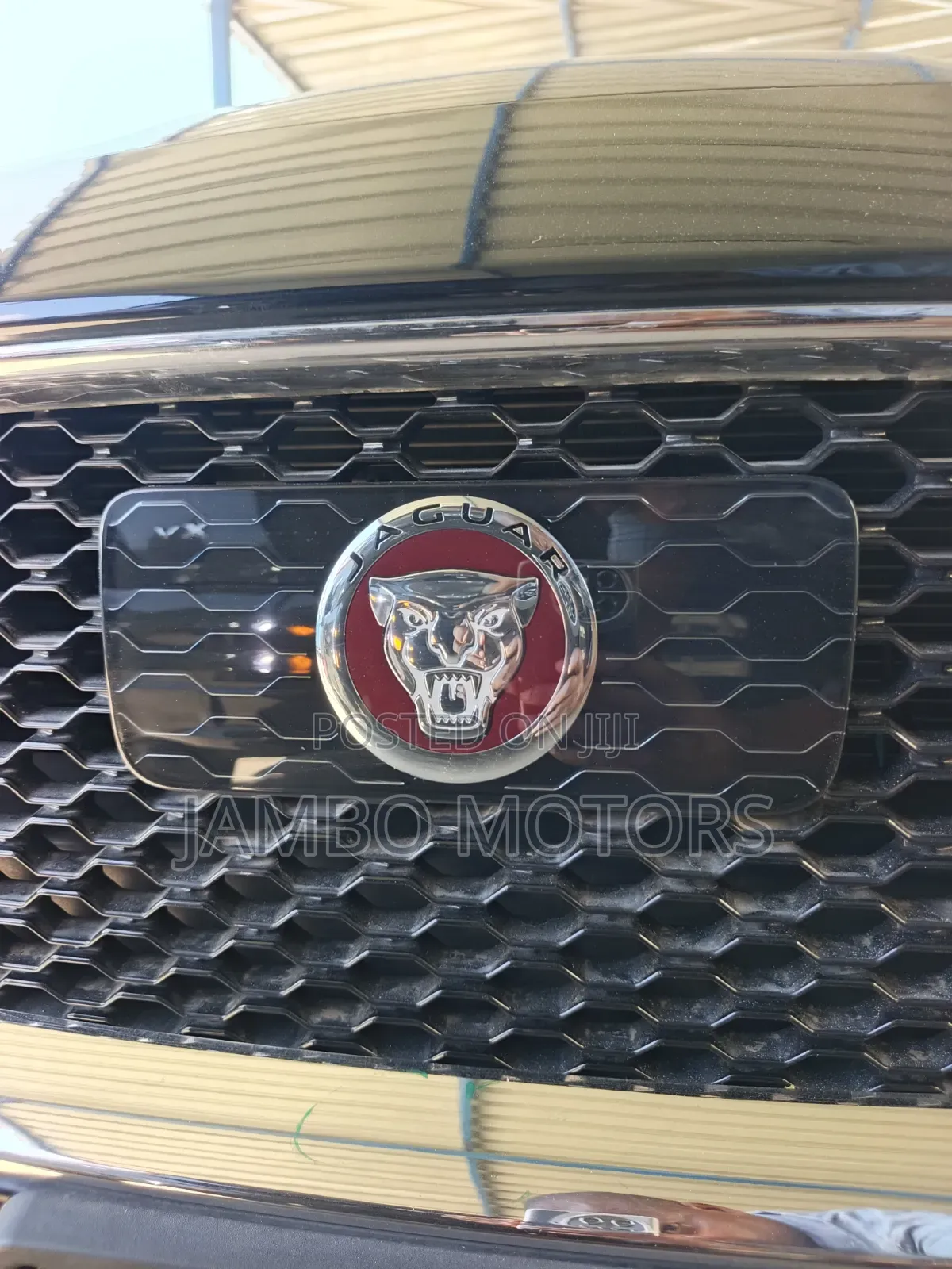Jaguar XE 25t Premium AWD 2018 Black