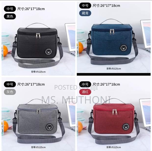 Spacious / Large Capacity Insulated Lunch Bag* - thumbnail 5