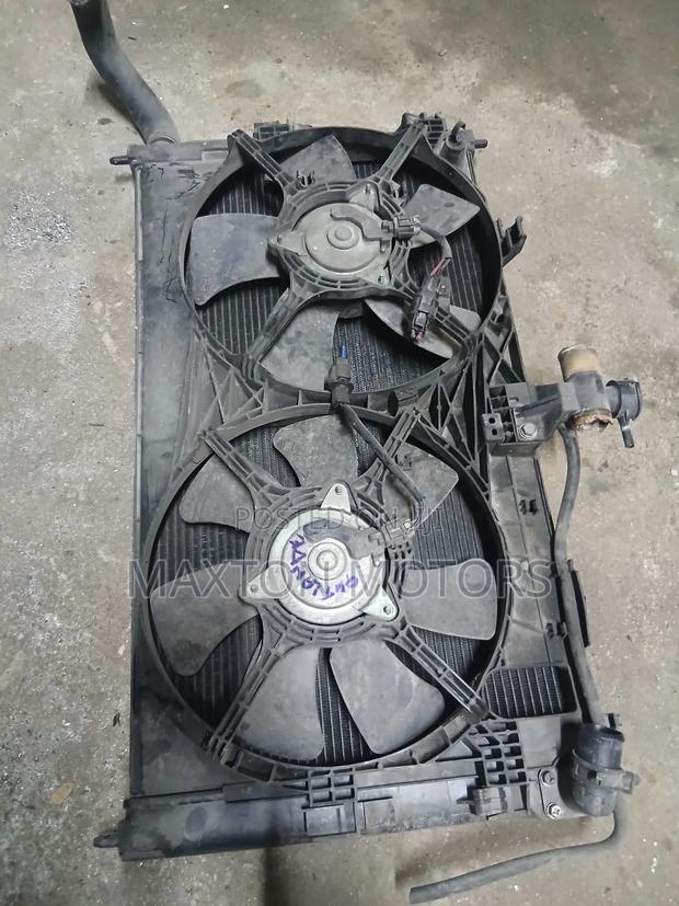 Mitsubishi Outlander Radiator With Fan 2008 - thumbnail 2