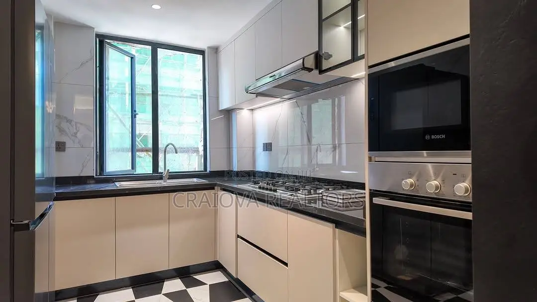 4bdrm Apartment in Raphta Road Area for sale