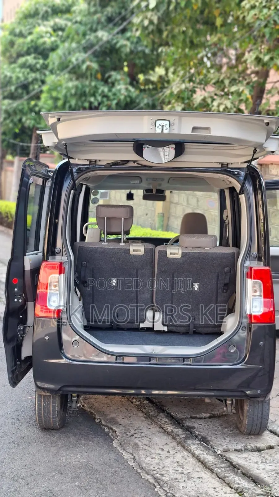 Daihatsu Tanto 660 FWD 2019 Black