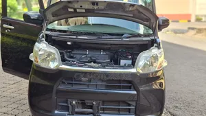 Daihatsu Tanto 660 FWD 2019 Black