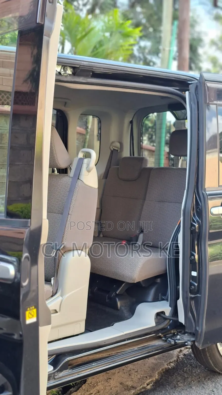 Daihatsu Tanto 660 FWD 2019 Black