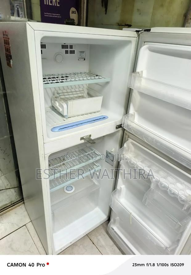 Lg Pure With Fridge With a Energy Savings Compressor - thumbnail 2